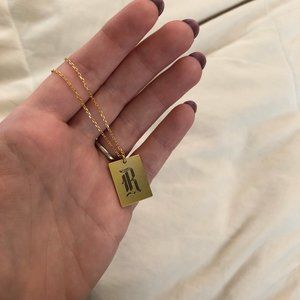 GOLD INITIAL NECKLACE